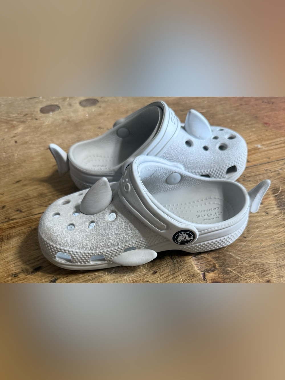 CROCS Toddlers Classic I Am Shark Clog Gray - Picture 5 of 7
